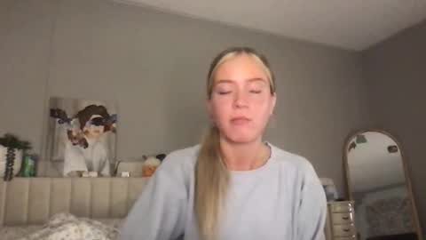 Snapshot of daisy_hart chatting on 06/11/26, 04:54 Daisy online show from 06/11/26, 04:54