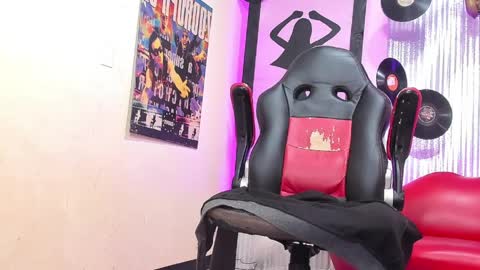 daisy_jonexxx22 online show from 04/08/26, 04:56