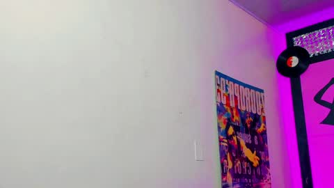 daisy_jonexxx22 online show from 04/21/26, 03:46