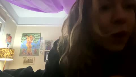 DaisyB3 online show from 12/18/24, 04:20