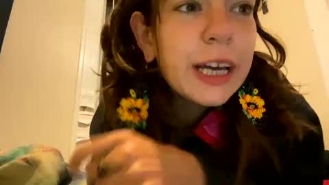 DaisyB3 online show from 09/09/25, 06:13