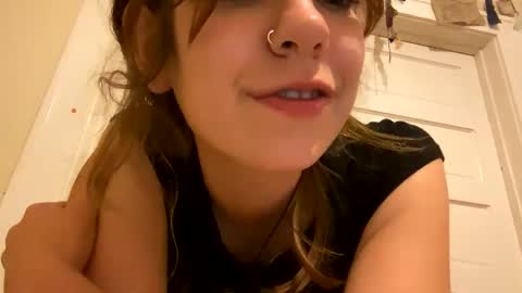 DaisyB3 online show from 04/21/26, 06:41