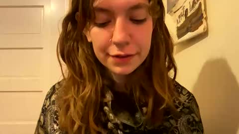 DaisyB3 online show from 05/16/26, 07:27
