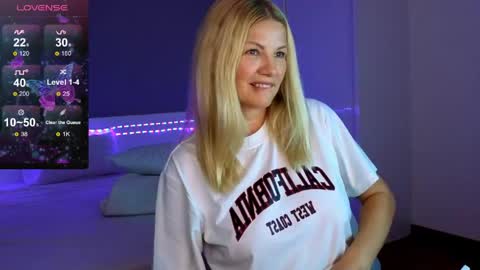 Snapshot of daisydavis_ chatting on 05/29/26, 05:11 Daisy online show from 05/29/26, 05:11