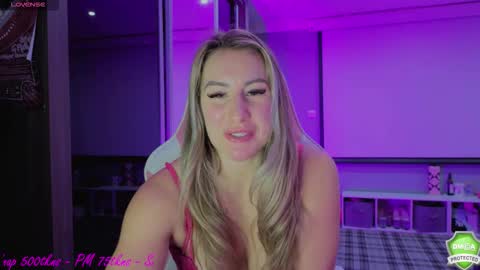 DaisyDeliciousxx online show from 10/14/25, 06:52