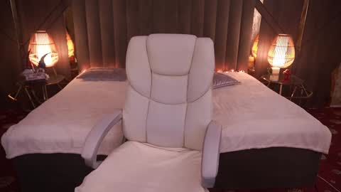 daisydelight_ online show from 01/18/25, 03:09