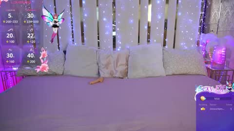 daisydelight_ online show from 02/25/25, 09:13