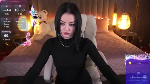 daisydelight_ online show from 03/12/25, 11:33