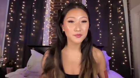 Daisy Kim online show from 03/01/25, 02:15