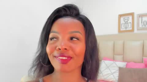 Brisa   online show from 12/23/25, 11:08