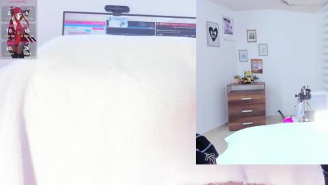 daki_ume_ online show from 10/05/25, 02:21