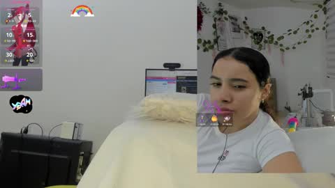 daki_ume_ online show from 12/15/25, 02:38