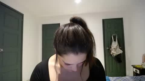 IG  dakotasofiaa online show from 03/26/26, 01:11