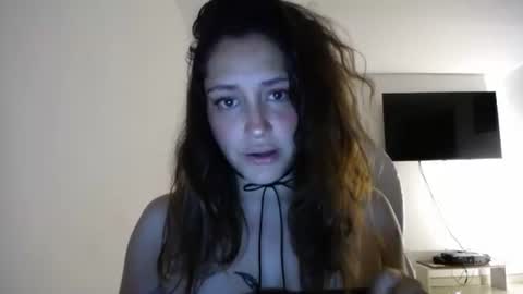 Snapshot of dakota01_ chatting on 05/14/26, 12:17 IG dakotasofiaa online show from 05/14/26, 12:17
