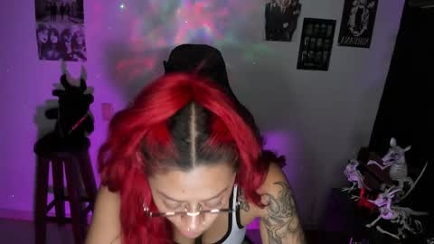 Dakota Crab online show from 11/30/25, 09:08