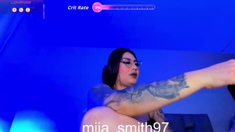 mia online show from 09/10/25, 11:16