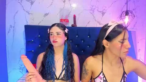 dakotaa_johnson online show from 03/28/26, 12:32