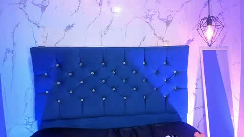 dakotaa_johnson online show from 04/21/26, 03:57