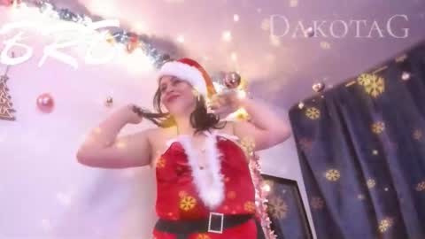 Dakotaagray online show from 12/20/25, 02:07