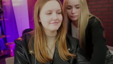 dakotaajohnnson online show from 09/25/25, 01:04
