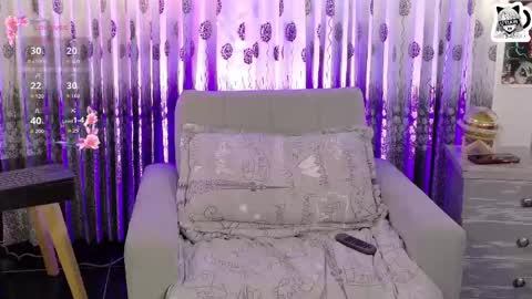 Snapshot of dakotta_rosee chatting on 05/23/26, 05:50 Isabella independent model help me get 100 satisfied online show from 05/23/26, 05:50