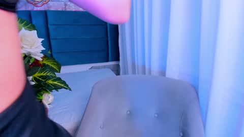 Snapshot of dakottahill chatting on 01/19/25, 01:00   online show from 01/19/25, 01:00