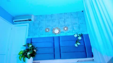 Snapshot of dakottahill chatting on 02/22/25, 05:24   online show from 02/22/25, 05:24