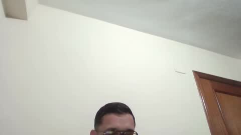 dale_guaya online show from 02/15/26, 07:43