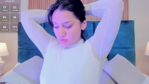 Snapshot of dalia_alissa chatting on 06/20/26, 12:41 Violeta online show from 06/20/26, 12:41