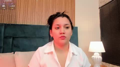 Snapshot of dalia_alissa chatting on 07/17/26, 12:45 Violeta online show from 07/17/26, 12:45
