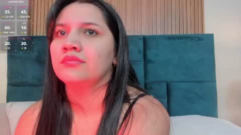 Snapshot of dalia_alissa chatting on 07/22/26, 12:19 Violeta online show from 07/22/26, 12:19