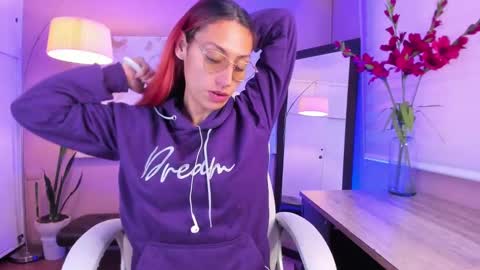 Dalia online show from 01/10/25, 01:20