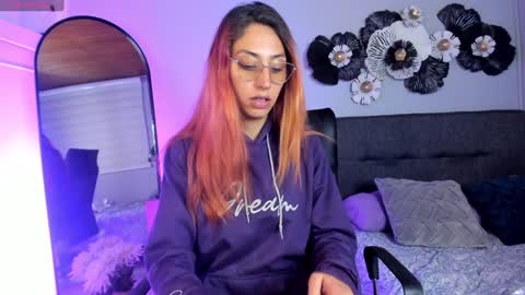 Dalia online show from 01/29/25, 01:37