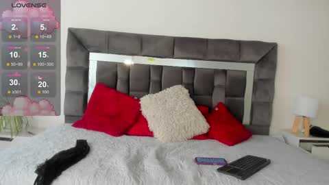 dalia_lux_ online show from 09/09/25, 01:10