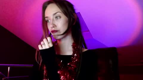 Dalia  online show from 12/17/24, 01:27