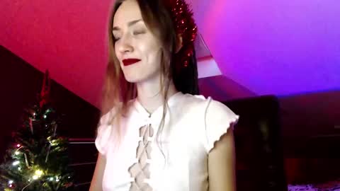 Dalia  online show from 12/25/24, 01:30