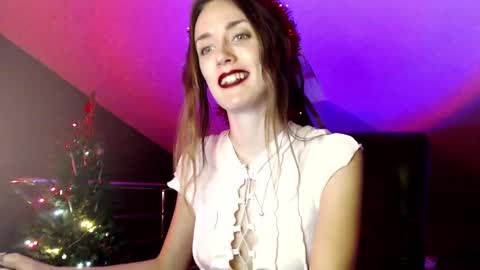 Dalia  online show from 12/28/24, 01:17