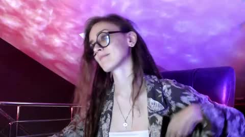 Dalia  online show from 02/04/25, 09:17