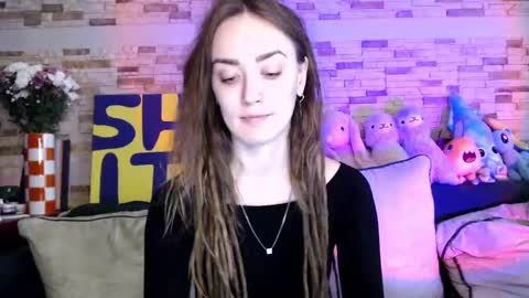 Dalia  online show from 10/15/25, 09:31