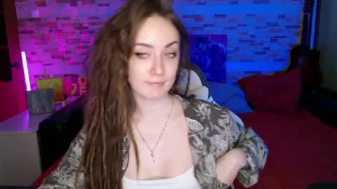 Dalia  online show from 04/24/26, 10:50