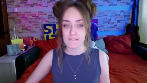 Dalia  online show from 04/30/26, 10:43