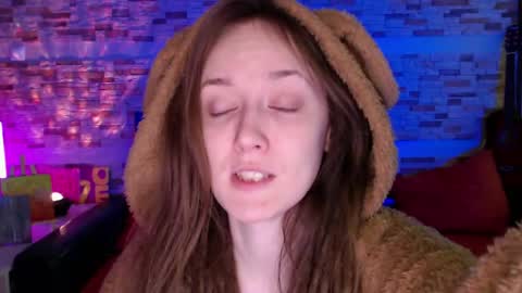 Dalia  online show from 05/03/26, 10:10