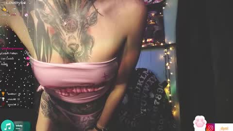 dalia_vorhees online show from 12/28/24, 03:26