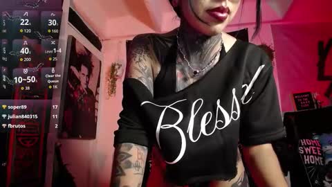 dalia_vorhees online show from 11/07/25, 02:00