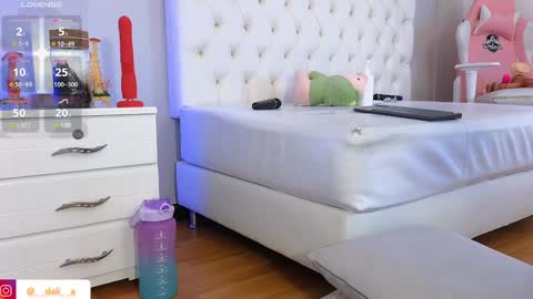 Dalia online show from 12/12/24, 02:26