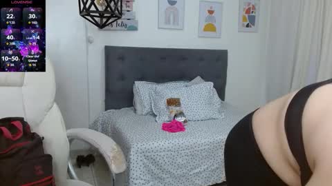 Dalila online show from 10/20/25, 01:44