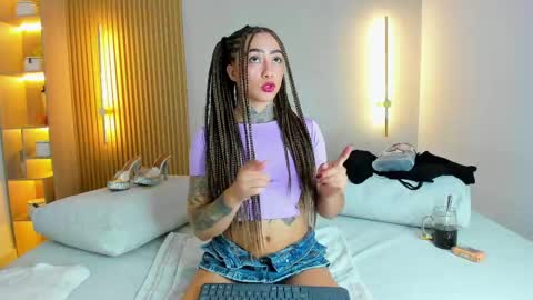Snapshot of dalila_sette chatting on 05/14/26, 12:01 dalila sette online show from 05/14/26, 12:01