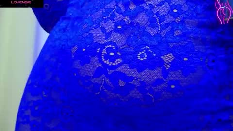 daliyaa_ online show from 11/06/25, 03:02