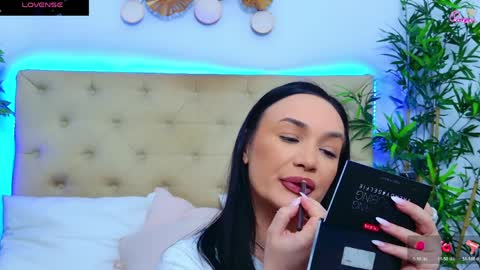 daliyaa_ online show from 04/06/26, 12:17