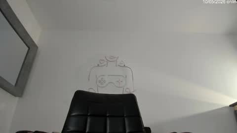 Snapshot of dallen_grant chatting on 05/10/26, 12:54 Dallen Grant online show from 05/10/26, 12:54